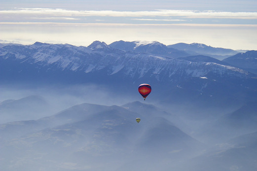 Vol en globus per la Serra del Cadí